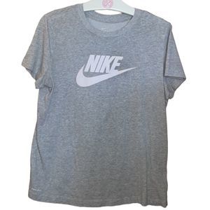 •NIKE•EUC WOMENS GREY NIKE DRI-FIT SHORT SLEEVE TEE IN SIZE MED